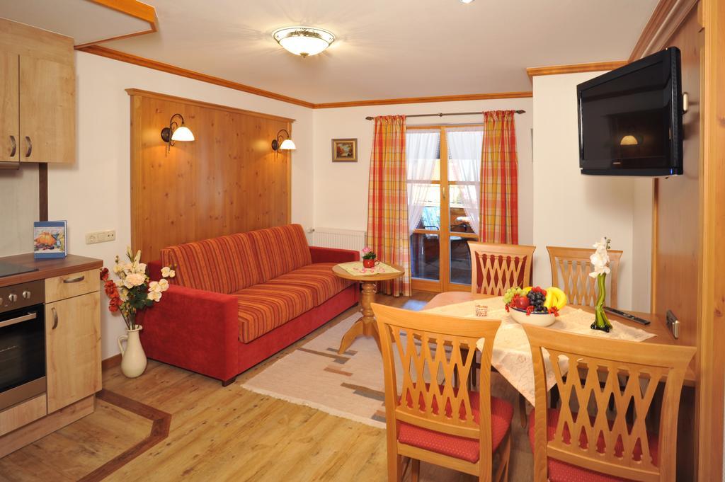 Pension Breitenlohner Reit im Winkl Exterior photo